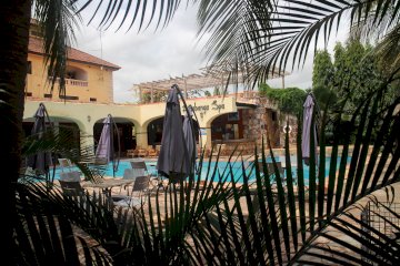 Accra Royal Castle Apartments & Suites