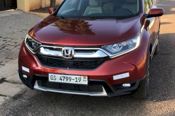Honda CR-V wine in colour